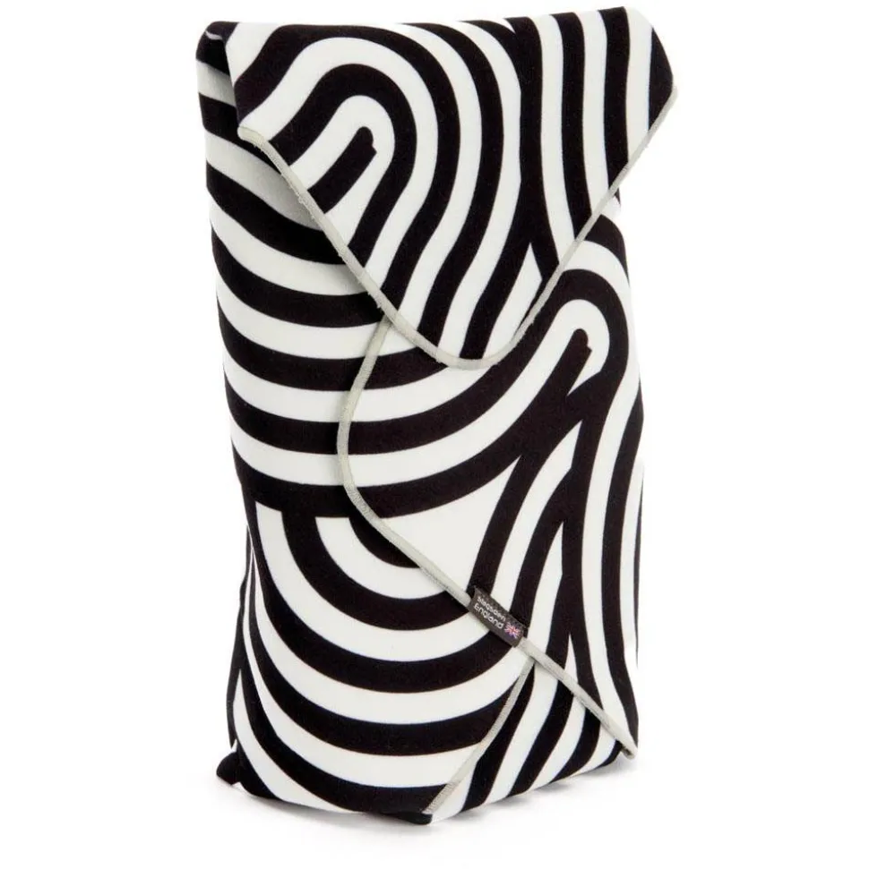 3 Legged Thing Swirls Wrapz Large