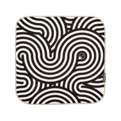 3 Legged Thing Swirls Wrapz Small