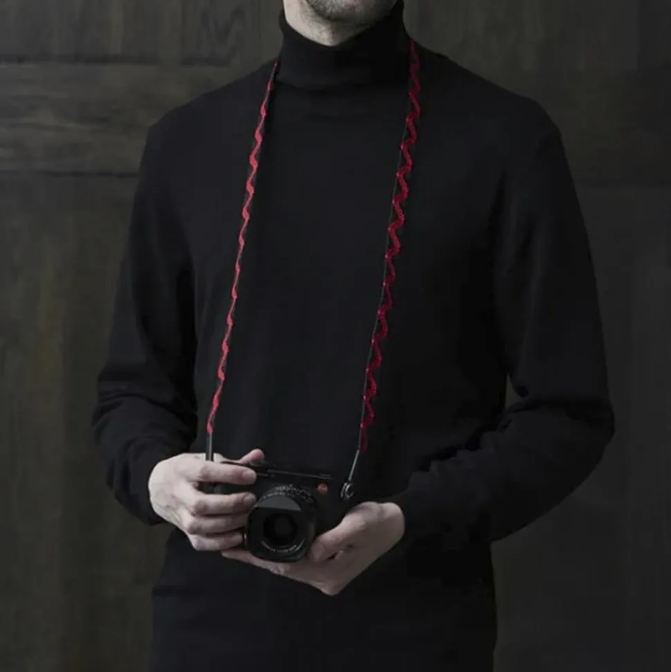 Artisan&Artist Black & Red Neck Strap Ring Type L900 x W20mm