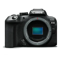 Canon EOS R10 with RF-S 18-150mm IS STM Lens