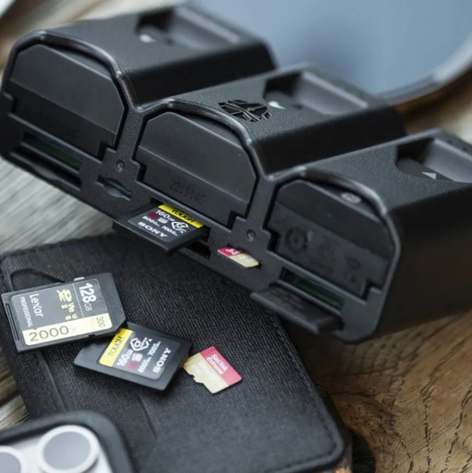 Jupio Pr1me Gear Tri-Charge Sony NP-FZ100 Battery Charger