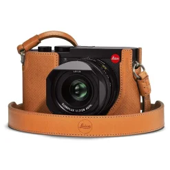Leica Q2 Protector Brown