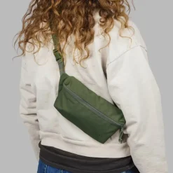 Moment Everything Mini Sling 1L Olive