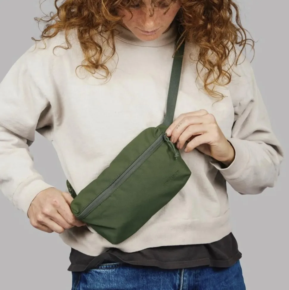 Moment Everything Mini Sling 1L Olive