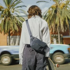 Moment Everything Sling 2L Olive