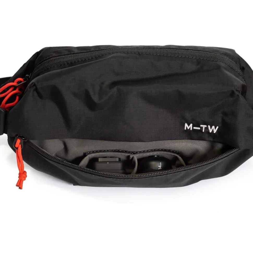 Moment Fanny Sling 2L Black Ripstop