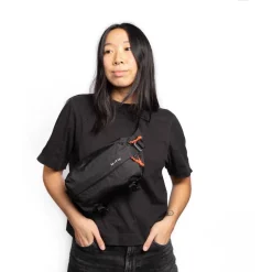 Moment Fanny Sling 2L Black Ripstop