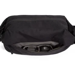 Moment Fanny Sling 2L Black