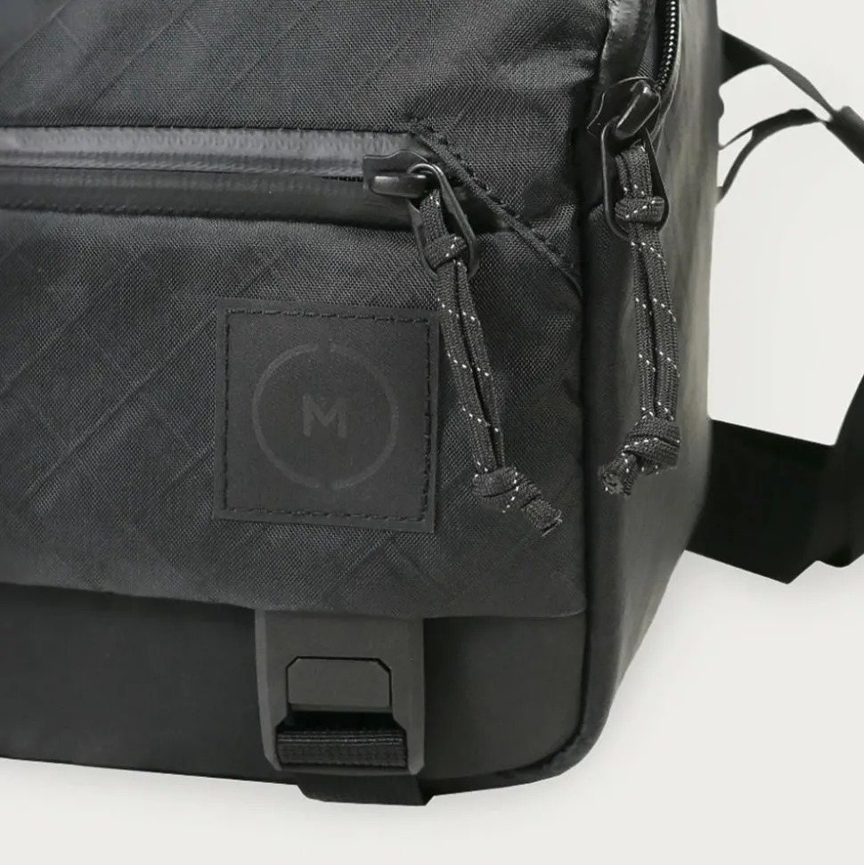 Moment Rugged Camera Sling 10L NorthPak Black