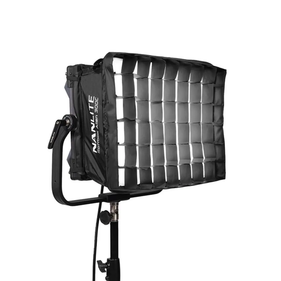 Nanlite Softbox with Eggcrate for Alien 300C