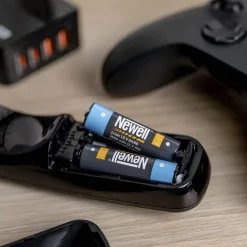 Newell AA USB-C Onboard Rechargable 1550 mAh Battery