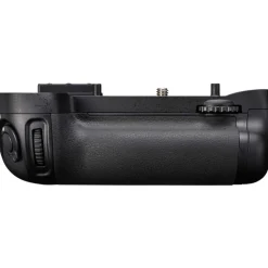 Nikon MB-D15 multi-power battery grip for D7100