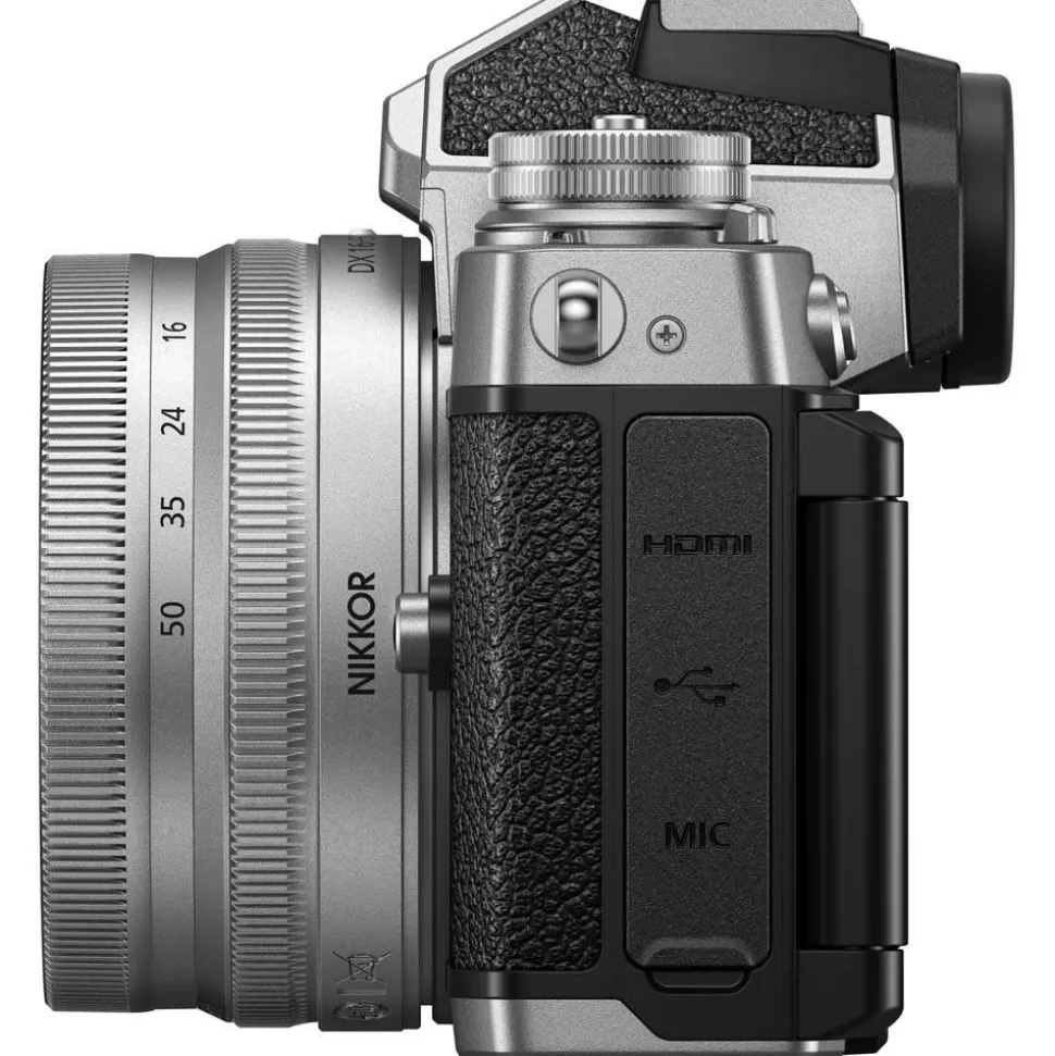 Nikon Z fc With Z DX 16-50mm f/3.5-6.3 And Z DX 50-250 f/4.5-6.3 Kit