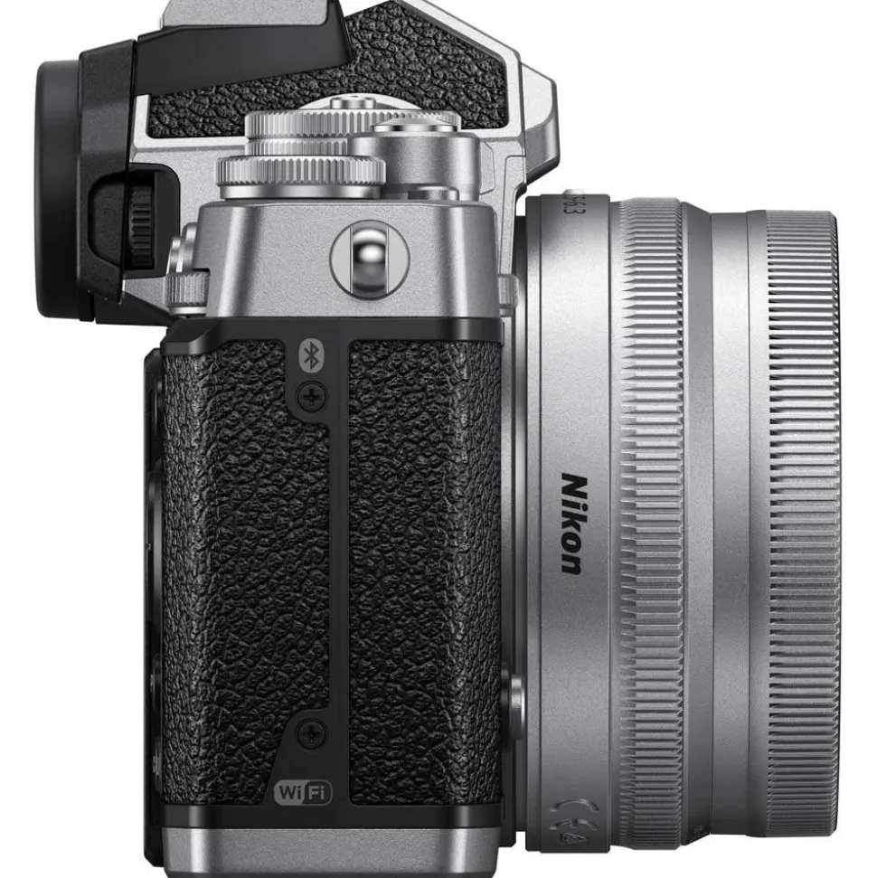 Nikon Z fc With Z DX 16-50mm f/3.5-6.3 And Z DX 50-250 f/4.5-6.3 Kit