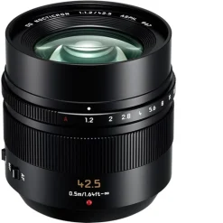 Panasonic LEICA DG NOCTICRON 42.5mm f/1.2 ASPH. POWER O.I.S lens