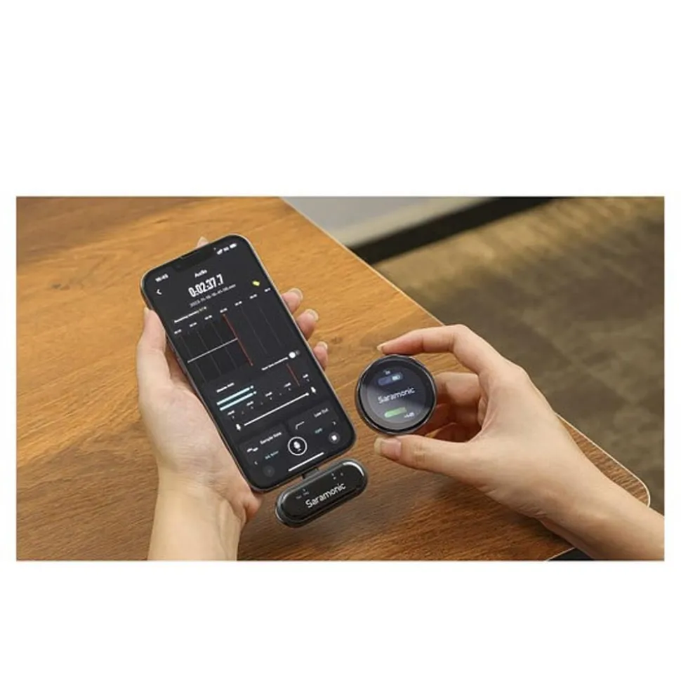 Saramonic UwMic 10 UHF Wireless Mic Kit