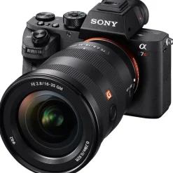 Sony FE 16-35mm f/2.8 GM Wide Angle Zoom Lens