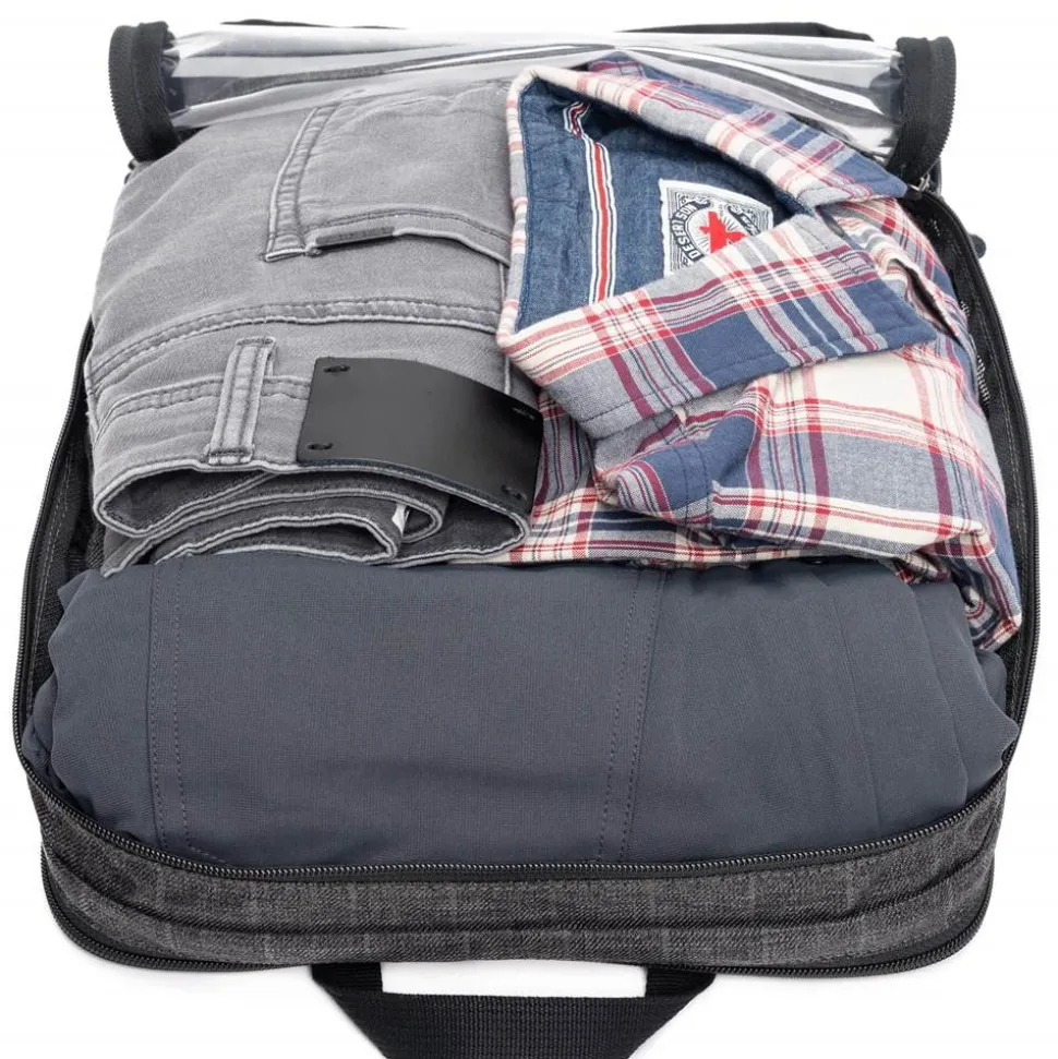 Think Tank Venturing Observer Clothing Cube L