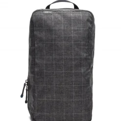 Think Tank Venturing Observer Shoe Cube