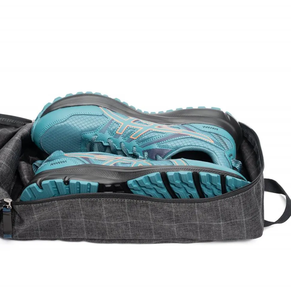 Think Tank Venturing Observer Shoe Cube