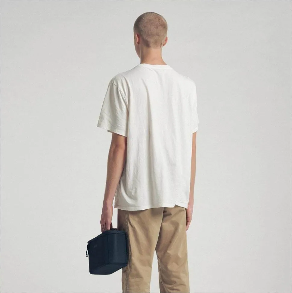 Urth Arkose Camera Insert Black