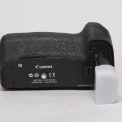 Used Canon BG-E9 Battery Grip