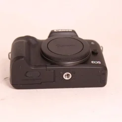 Used Canon EOS M50