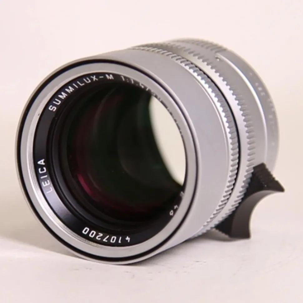 Used Leica Summilux-M 50mm f/1.4 ASPH I Silver Chrome (11892) M Mount Lens