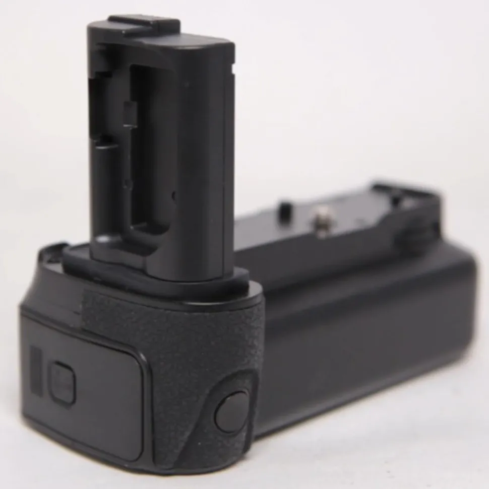 Used Newell MB-N10 Battery Grip for Nikon Z6 and Z7