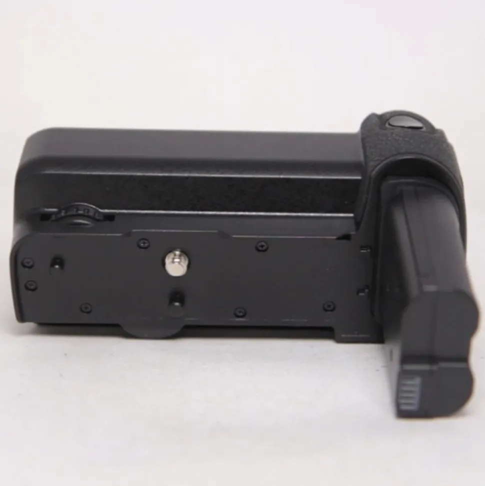 Used Newell MB-N10 Battery Grip for Nikon Z6 and Z7