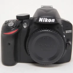 Used Nikon D3200