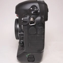 Used Nikon D4
