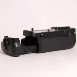 Used Nikon MB-D15 Battery Grip