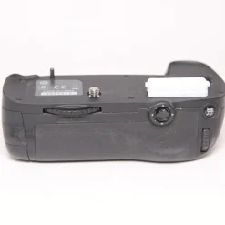 Used Nikon MB-D14 Battery Grip