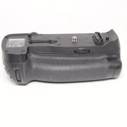 Used Nikon MB-D18 Battery Grip