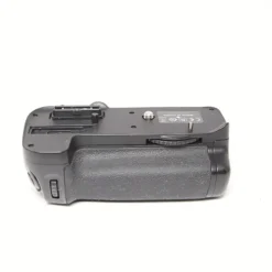 Used Nikon MB-D11 Battery Grip
