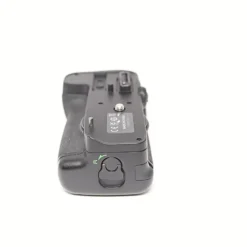 Used Nikon MB-D11 Battery Grip