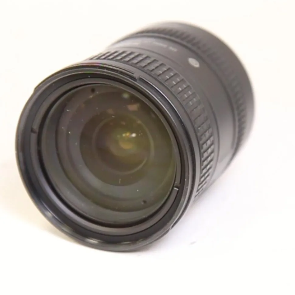 Used Nikon 18-200mm f/3.5-5.6G VR II F Mount Lens