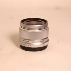 Used Olympus 25mm f/1.8 Micro Four Thirds Lens