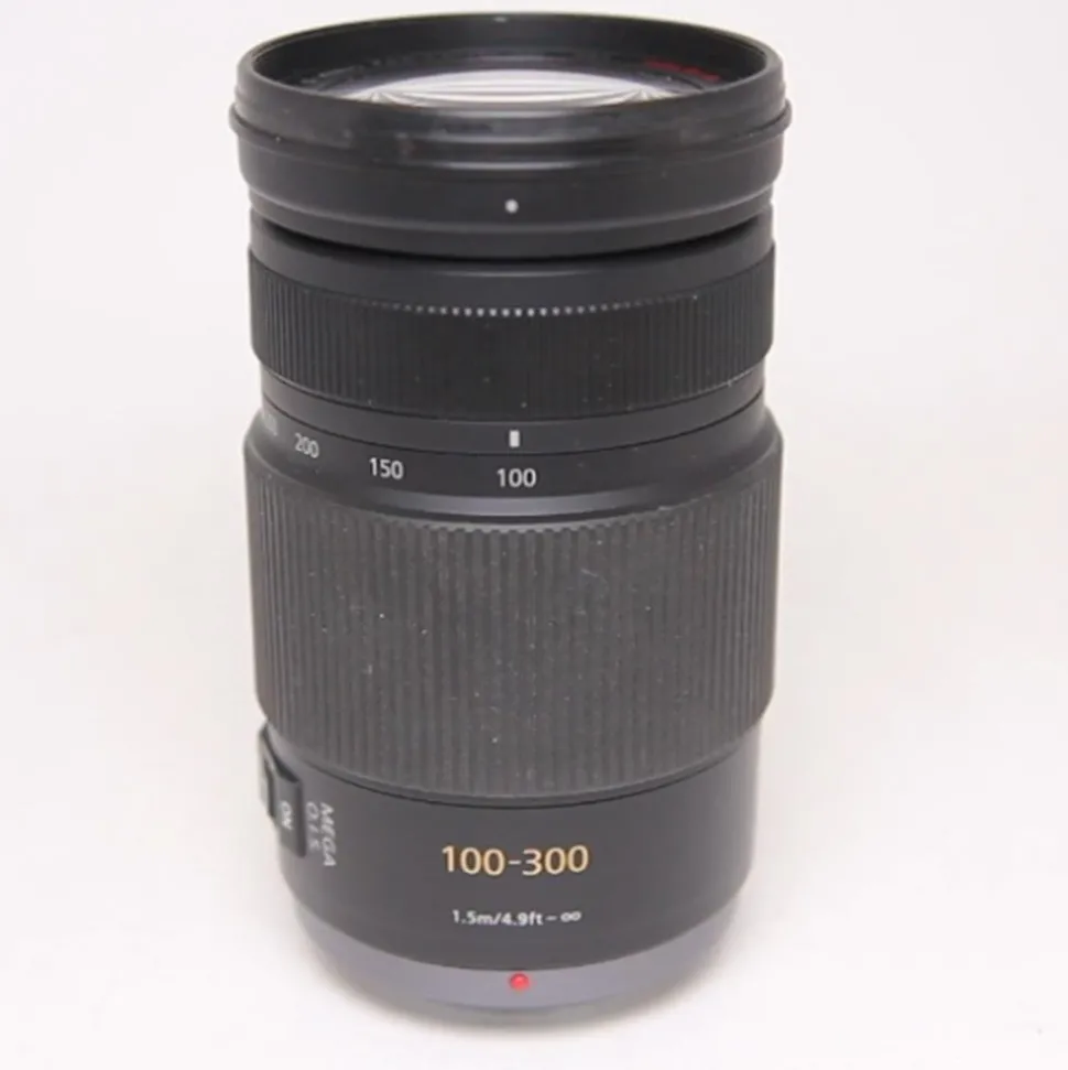 Used Panasonic 100-300mm f4-5.6 Mega OIS Micro Four Thirds Lens