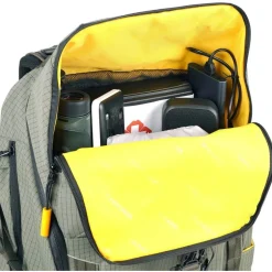 Vanguard VEO Active 53 Trekking Backpack for Pro DSLR With Grip Green