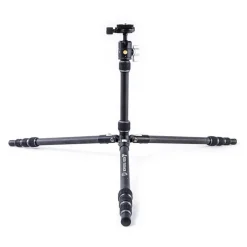Vanguard Vesta TB 204CB Carbon Fibre Travel Tripod with Twist Locks