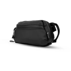 WANDRD Tech Bag Medium Black 2.0